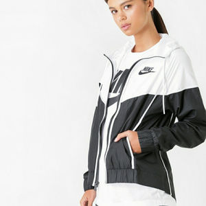 nike sportswear women's windrunner jacket